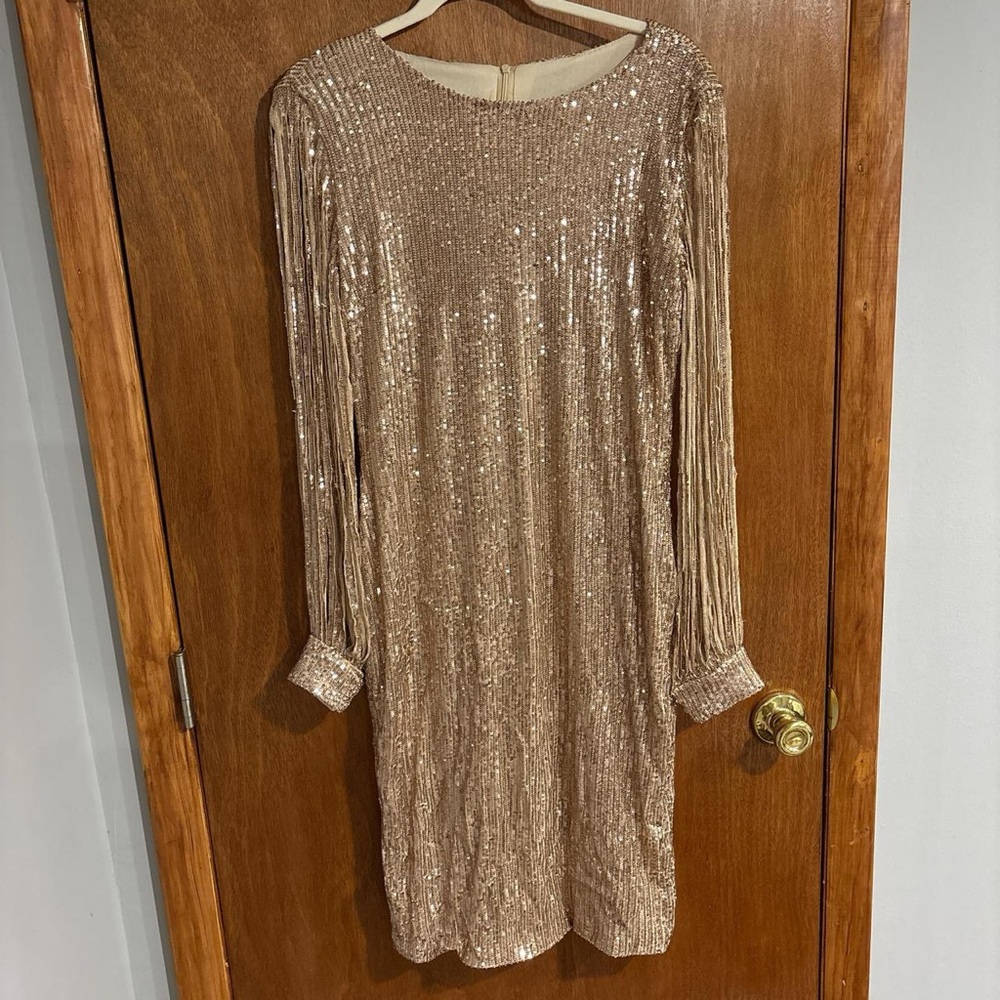 Elegant Gold Sequin Dress